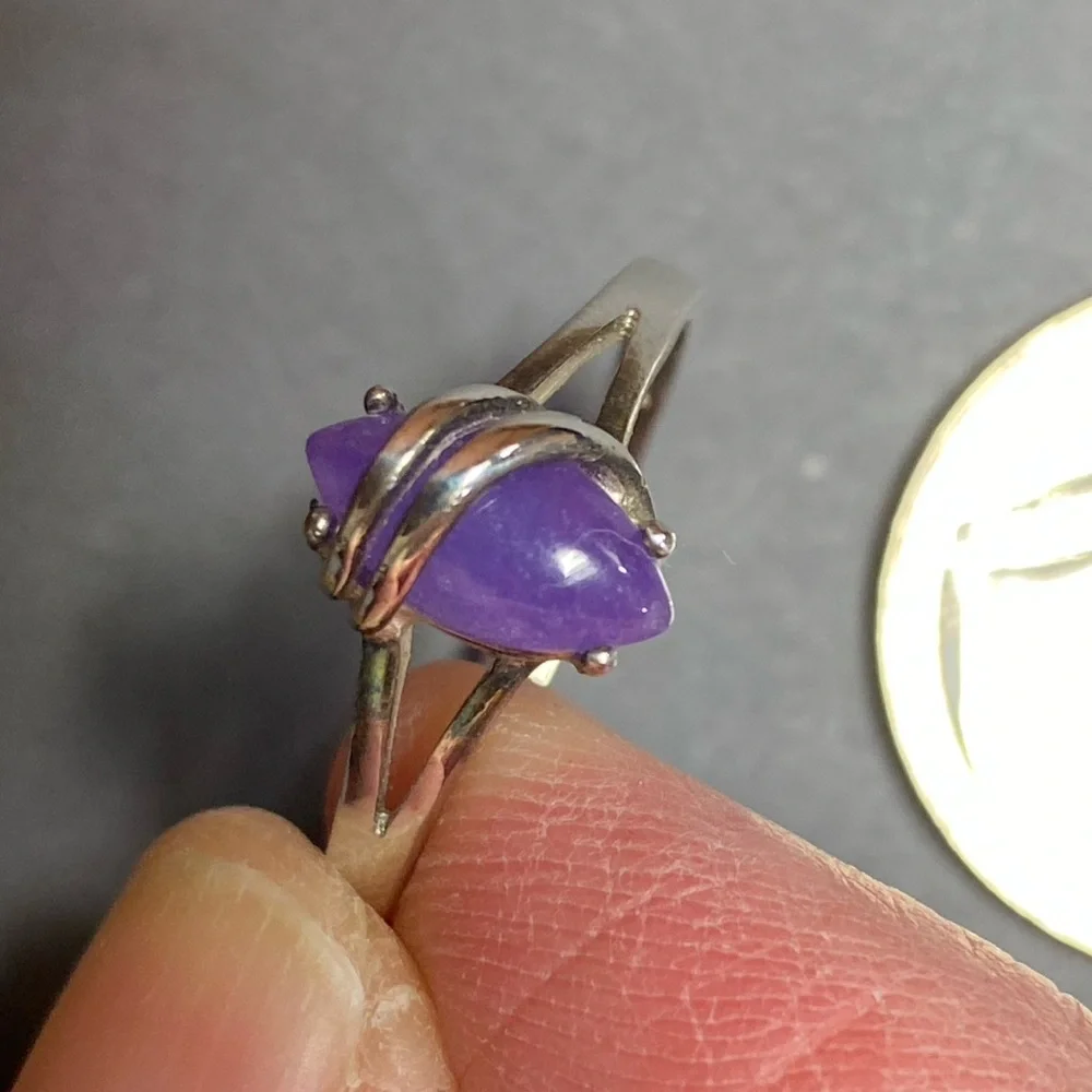 Vintage Avon sterling silver purple ring